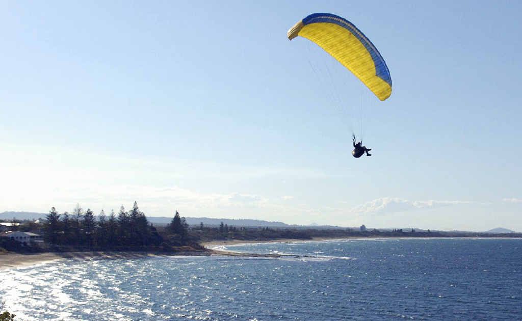 Rosslyn Bay paraflyer Shane Towers-Hammond taking off, just as he says the Capricorn Coast will if it holds the 2013 Australian Paraflying Championships. Rosslyn Bay paraflyer Shane Towers-Hammond taking off, just as he says the Capricorn Coast will if it holds the 2013 Australian Paraflying Championships.